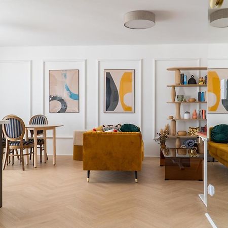 Old Town Gem Designer Apartment - Centre Location - Families - Remote Work Γκντανσκ Εξωτερικό φωτογραφία