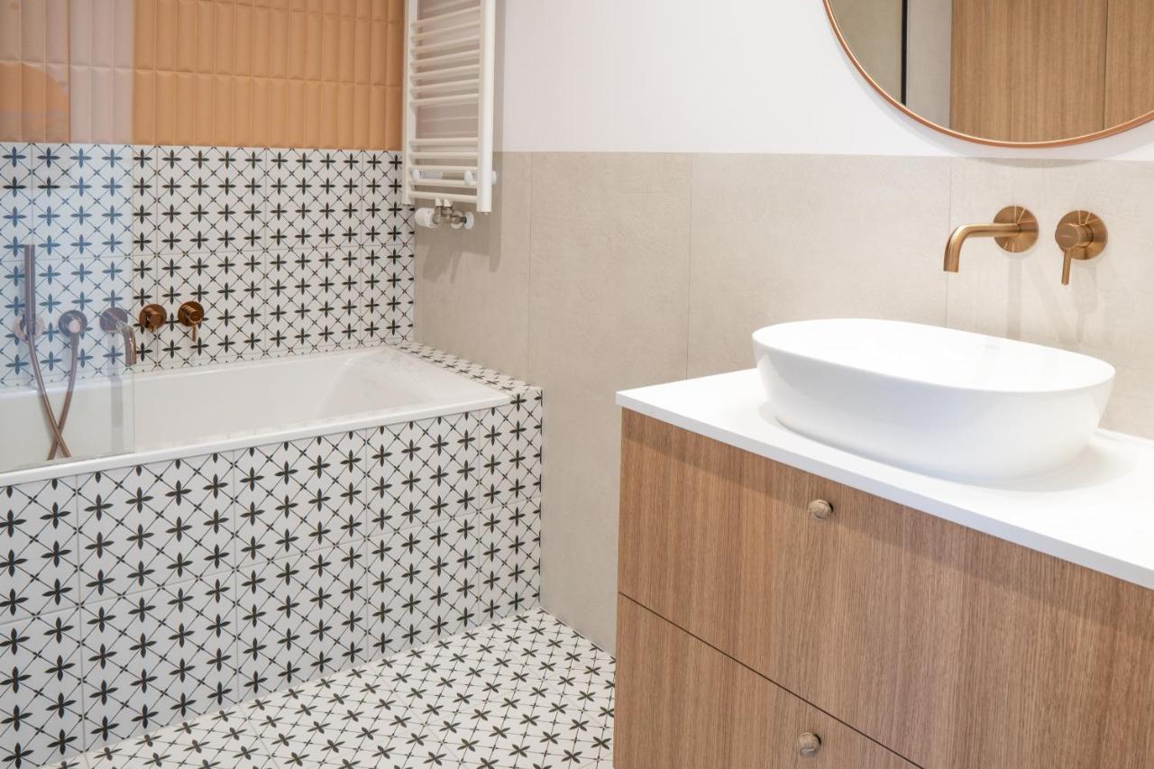 Old Town Gem Designer Apartment - Centre Location - Families - Remote Work Γκντανσκ Εξωτερικό φωτογραφία